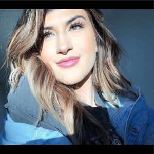 Meet your Posher, Riley